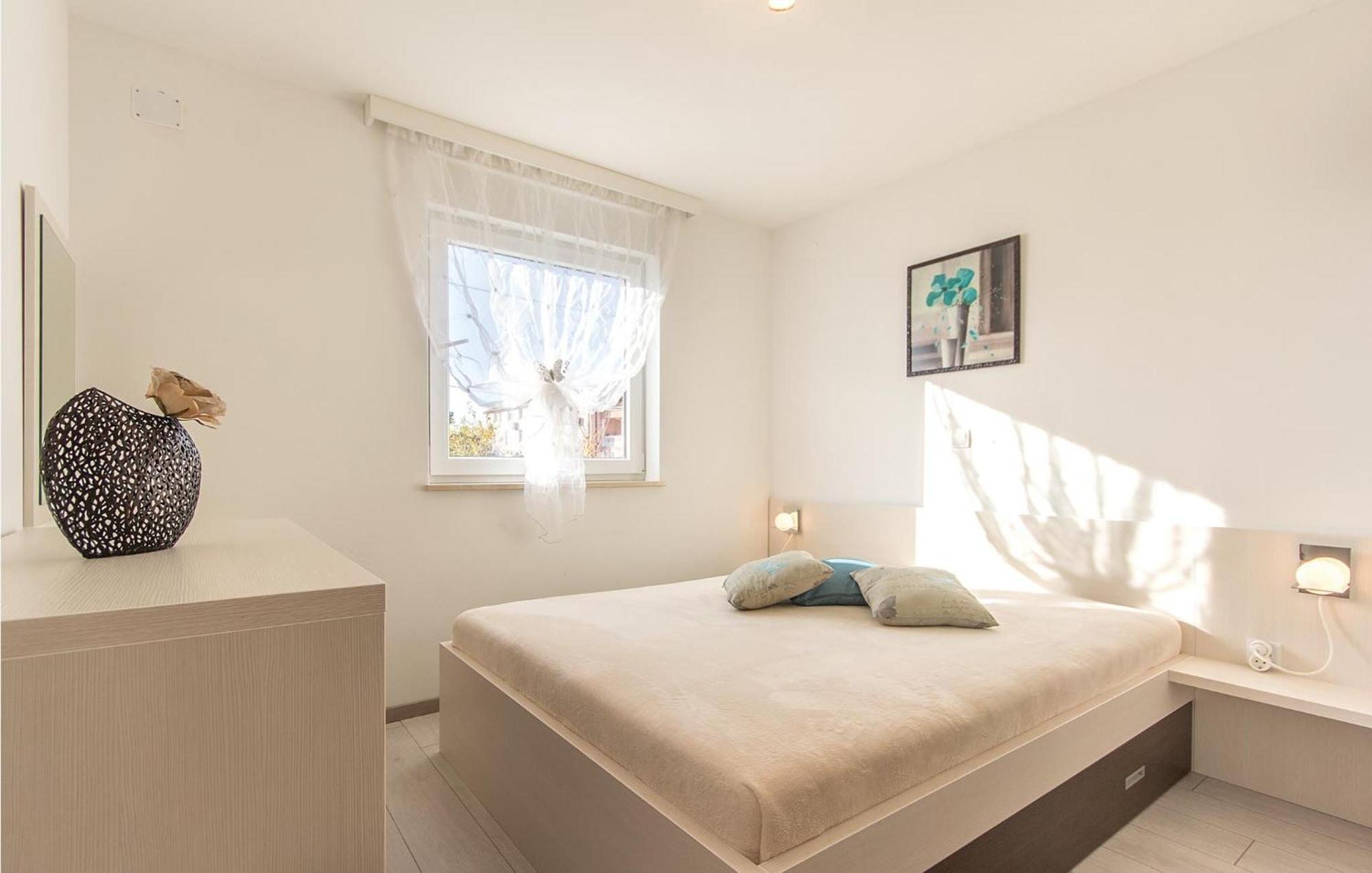 Lovely Apartment In Medulin With Kitchen Exterior foto
